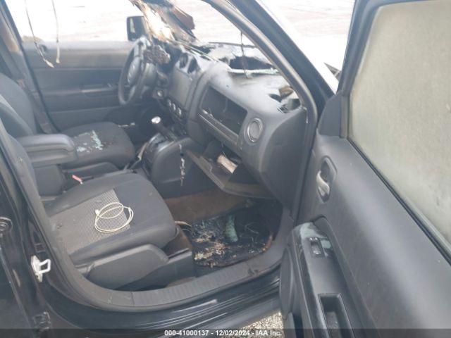 1C4NJRFB8GD758395 Jeep Patriot Latitude