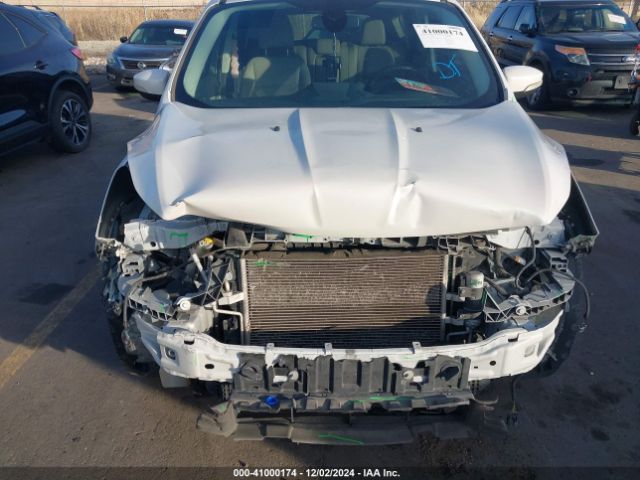 1FMCU9J91EUE41733 Ford Escape Titanium