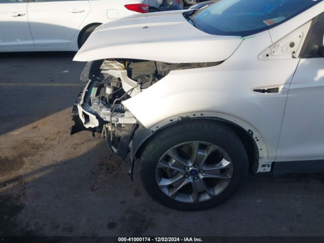 1FMCU9J91EUE41733 Ford Escape Titanium