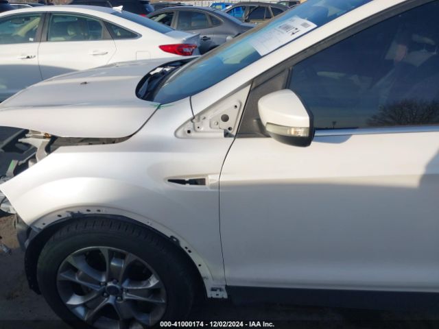 1FMCU9J91EUE41733 Ford Escape Titanium