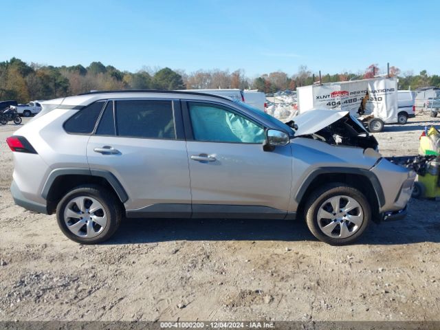 2T3F1RFV1KC010485 Toyota RAV4 LE