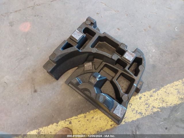 JTDKDTB30E1572287 Toyota Prius C Two