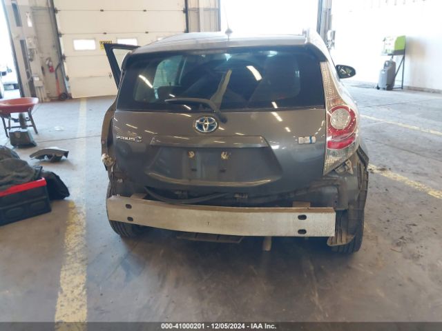 JTDKDTB30E1572287 Toyota Prius C Two