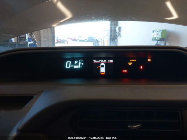 JTDKDTB30E1572287 Toyota Prius C Two