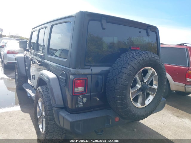 1C4HJXEN2KW516244 Jeep Wrangler Unlimited Sahara 4x4