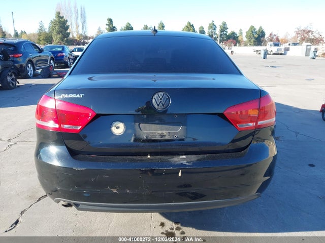 1VWAP7A36EC022671 Volkswagen Passat 2.5l Wolfsburg Edition