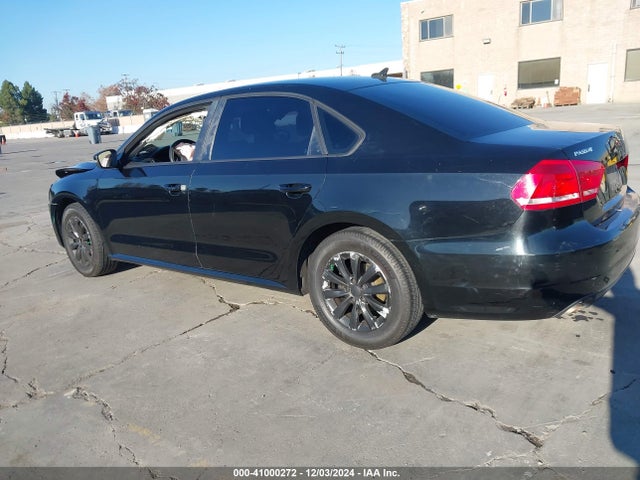 1VWAP7A36EC022671 Volkswagen Passat 2.5l Wolfsburg Edition