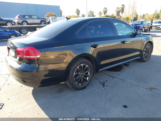 1VWAP7A36EC022671 Volkswagen Passat 2.5l Wolfsburg Edition