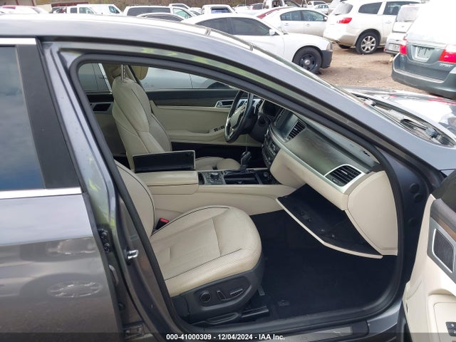 Hyundai Genesis 3.8 2016 KMHGN4JEXGU118542 Image 5