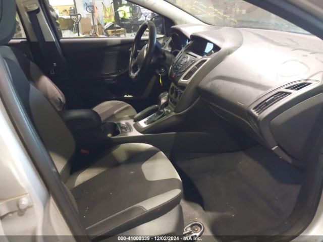 1FADP3K2XEL274184 Ford FOCUS SE