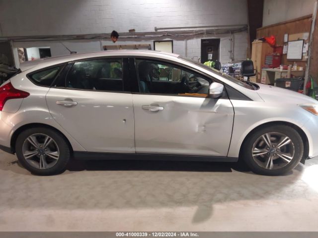 1FADP3K2XEL274184 Ford FOCUS SE