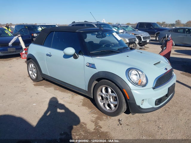 2013 MINI COOPER CONVERTIBLE WMWZP3C56DT705883 Photo 0