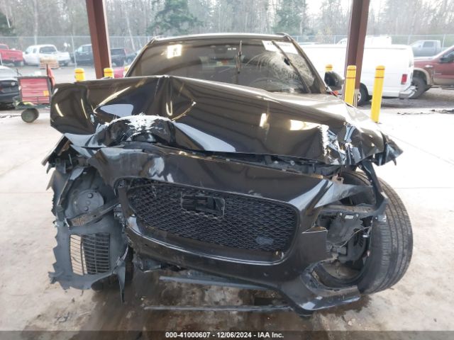 SADCM2FV4KA610484 Jaguar F-PACE S