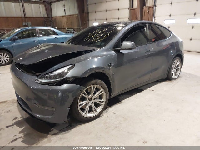 2023 TESLA MODEL Y 7SAYGAEE5PF832344 Photo 1