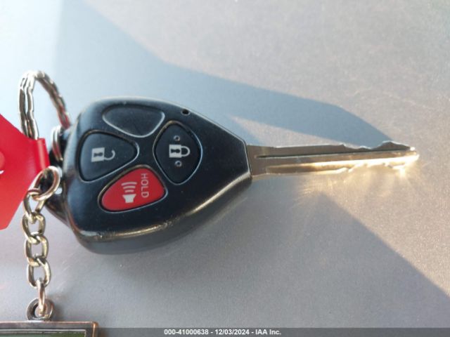 VNKKTUD31GA060795 Toyota YARIS LE