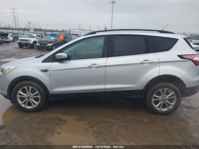 1FMCU0GDXHUD06858 Ford ESCAPE SE