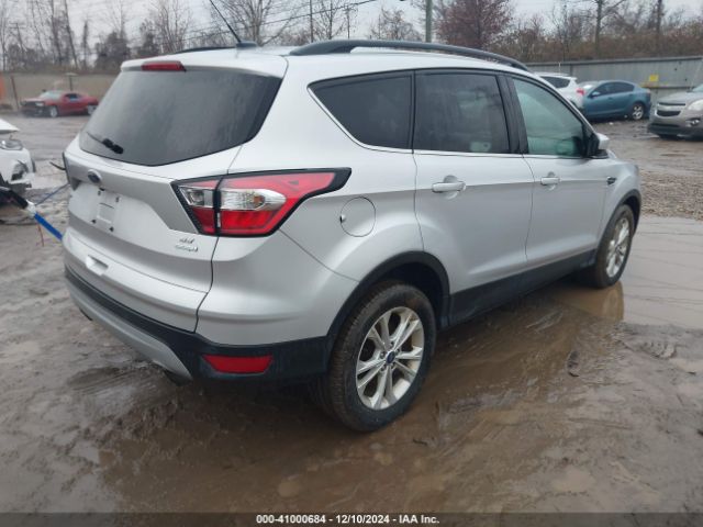 1FMCU0GDXHUD06858 Ford ESCAPE SE