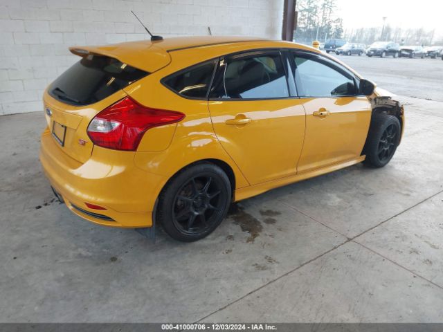 1FADP3L92EL443142 Ford FOCUS ST