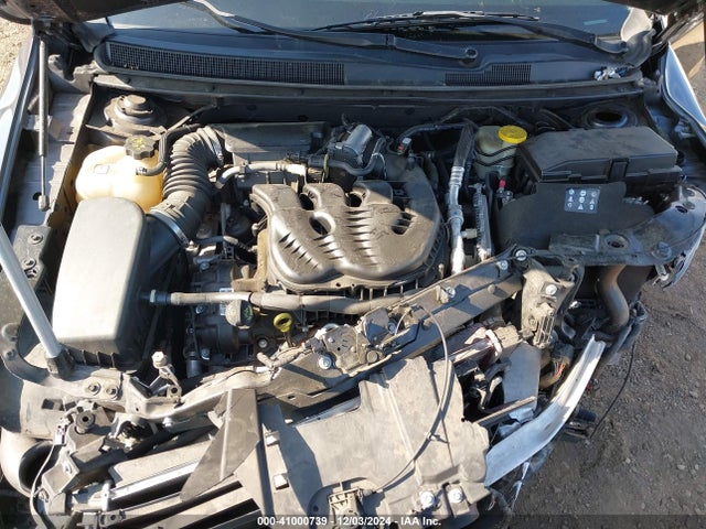Chrysler 200 C 2015 1C3CCCCG9FN647902 Image 10