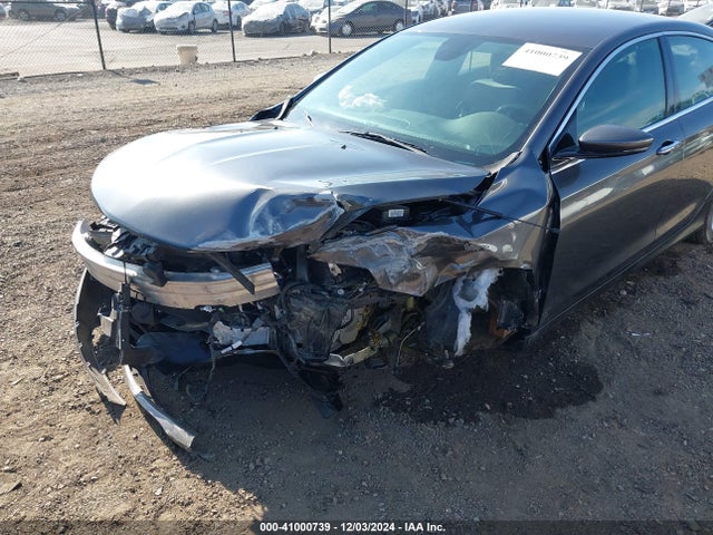 Chrysler 200 C 2015 1C3CCCCG9FN647902 Image 6