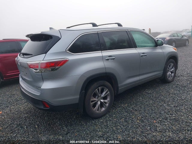 Toyota Highlander Xle V6 2014 5TDJKRFH8ES062220 Image 4