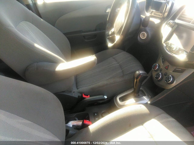 1G1JC5SH5G4132128 Chevrolet Sonic Lt Auto