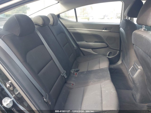 Hyundai ELANTRA SEL 2018 5NPD84LF4JH213829 Image 8
