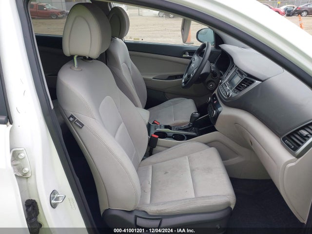 Hyundai TUCSON SE 2017 KM8J33A46HU567196 Image 5