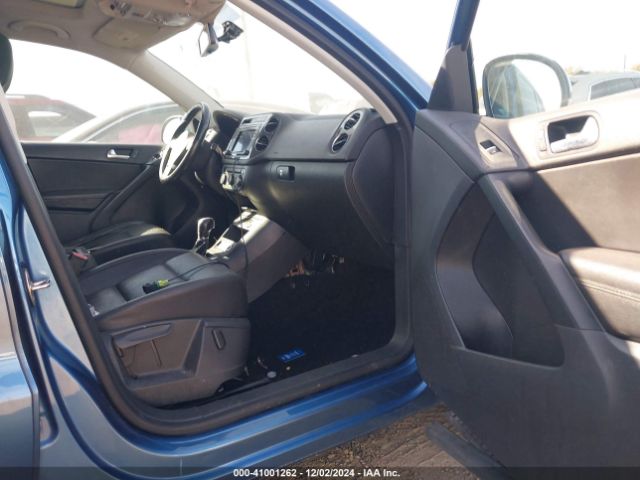 WVGSV7AX2HK004416 Volkswagen Tiguan 2.0t Wolfsburg Edition
