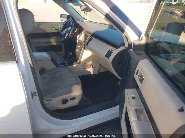 2FMGK5C8XEBD11010 Ford FLEX SEL