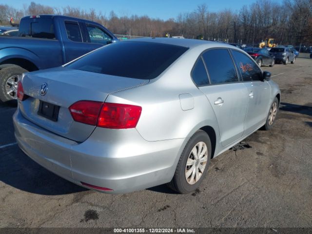 3VW2K7AJ8EM413000 Volkswagen Jetta 2.0l S