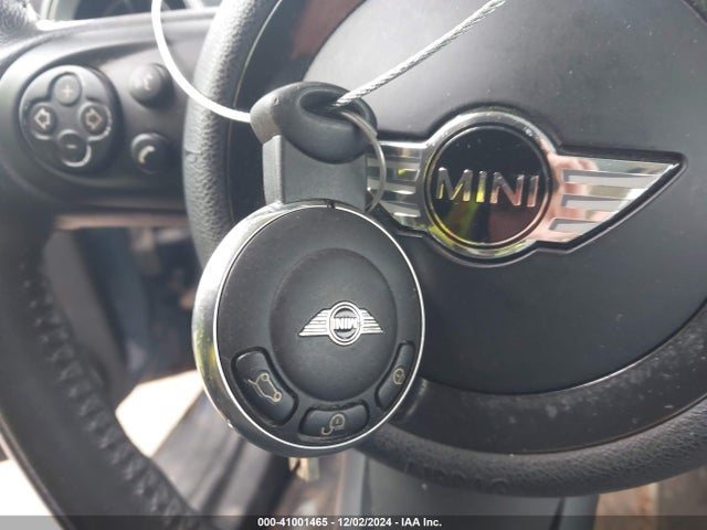 2011 MINI COOPER WMWSU3C55BT095322 Photo 10