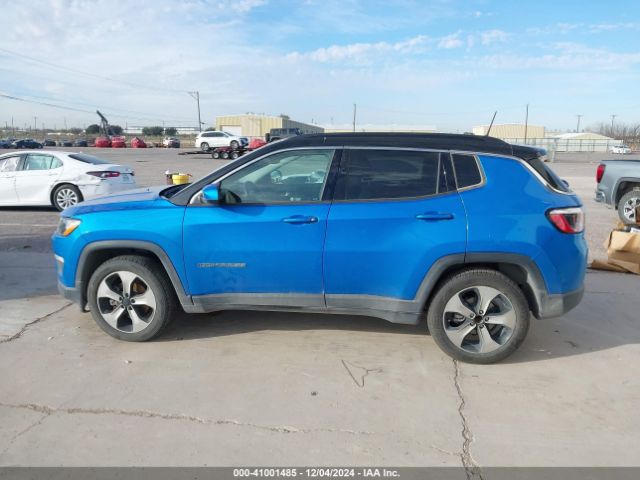 3C4NJCBB9JT105885 Jeep Compass Latitude Fwd
