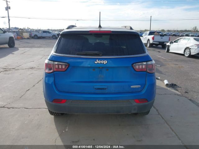 3C4NJCBB9JT105885 Jeep Compass Latitude Fwd