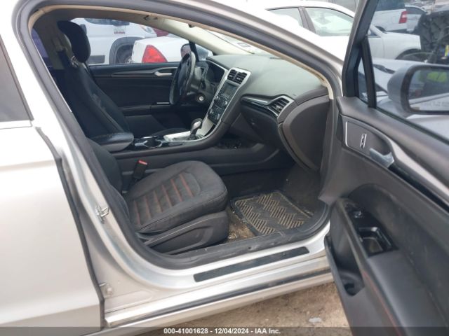 1FA6P0H71E5389609 Ford FUSION SE