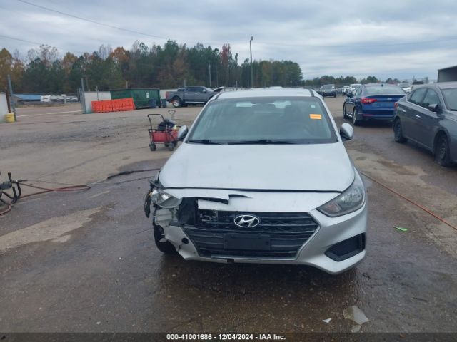 3KPC24A37JE011982 Hyundai ACCENT SE