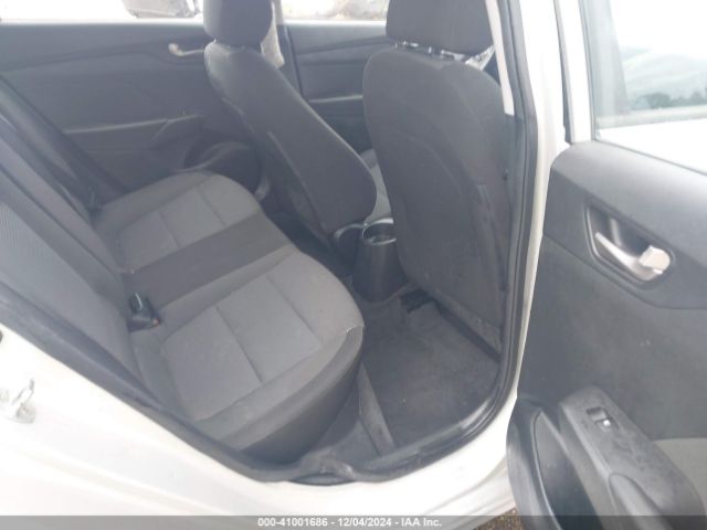 3KPC24A37JE011982 Hyundai ACCENT SE