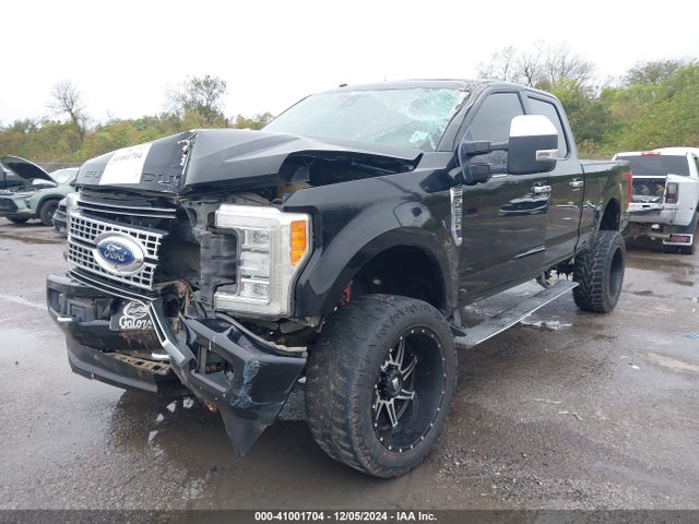 Ford F-250 Platinum 2017 1FT7W2B62HEE11943 Image 2