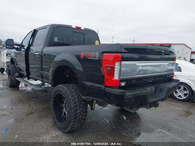 Ford F-250 Platinum 2017 1FT7W2B62HEE11943 Image 3