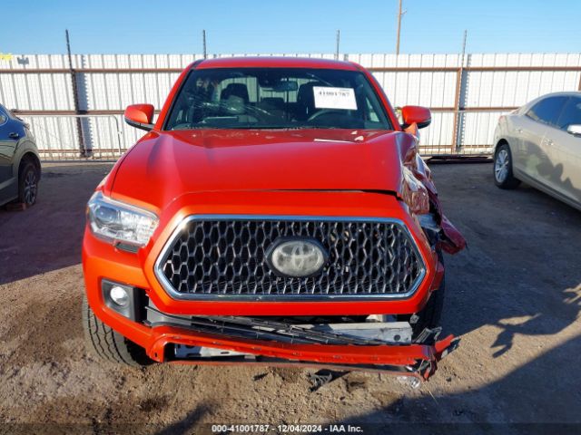 5TFCZ5AN2JX122555 Toyota Tacoma Trd Off Road
