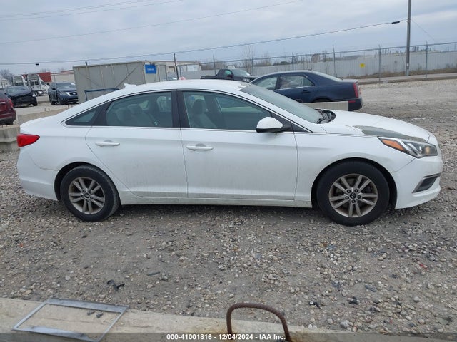 Hyundai Sonata 2016 5NPE24AF3GH416924 Image 13