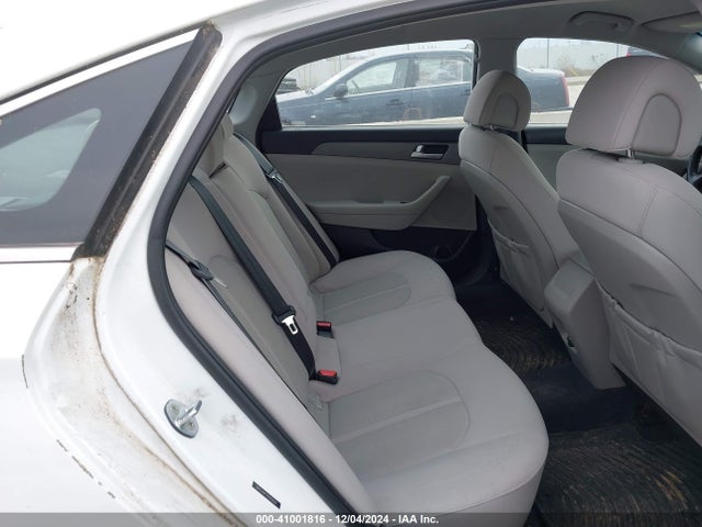 Hyundai Sonata 2016 5NPE24AF3GH416924 Image 8