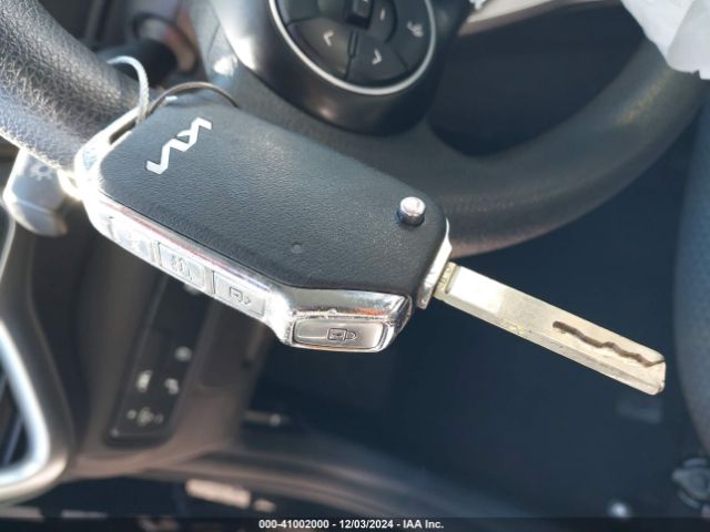 KNDJ23AU0N7804606 KIA SOUL LX