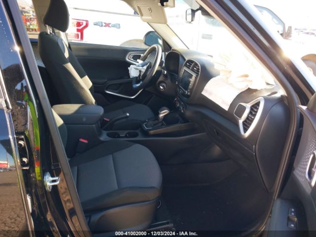 KNDJ23AU0N7804606 KIA SOUL LX