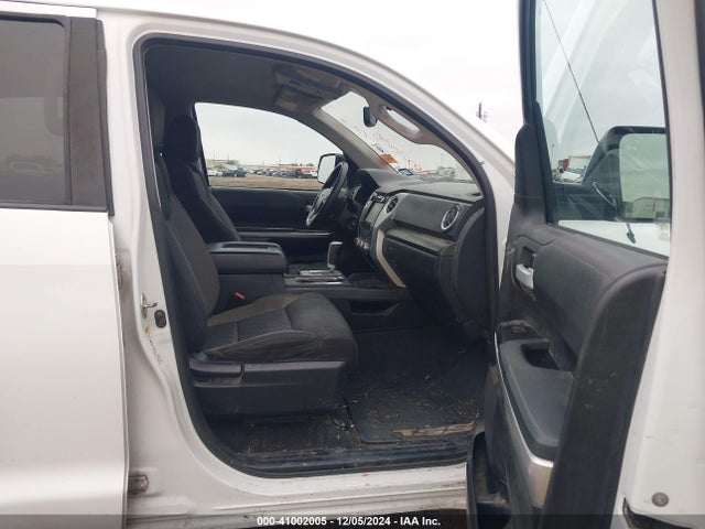 5TFDW5F13GX554471 Toyota Tundra Sr5 5.7l V8