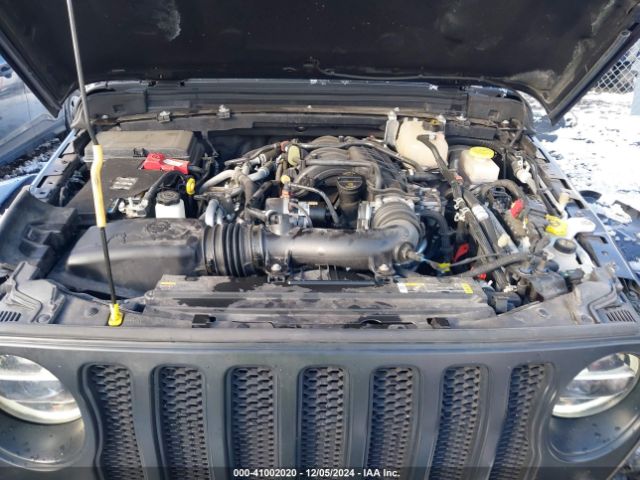 1C4JJXFG4NW211043 Jeep Wrangler Unlimited Rubicon 4x4