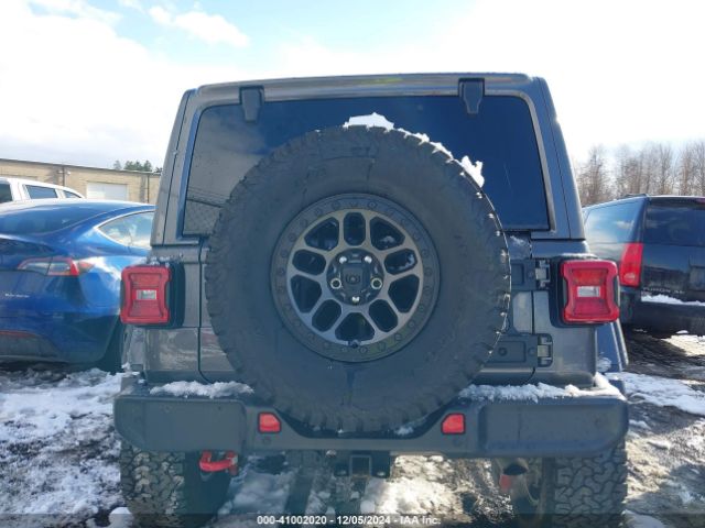 1C4JJXFG4NW211043 Jeep Wrangler Unlimited Rubicon 4x4