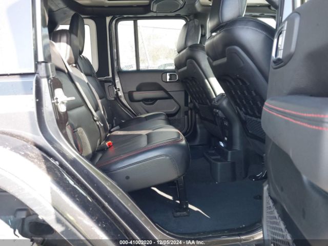 1C4JJXFG4NW211043 Jeep Wrangler Unlimited Rubicon 4x4