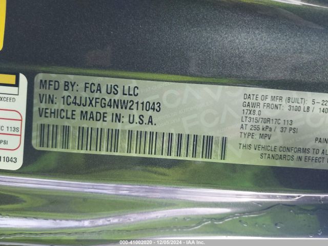 1C4JJXFG4NW211043 Jeep Wrangler Unlimited Rubicon 4x4