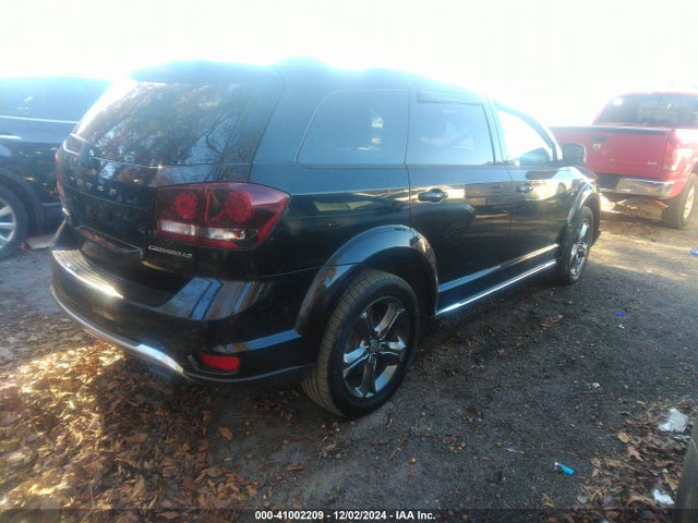 3C4PDCGG8FT698652 Dodge Journey Crossroad